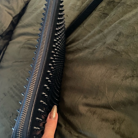 Christian Louboutin Clutch Wristlet Studded Leather Navy Blue Bag Purse💙❤️💙❤️ - Picture 6 of 11